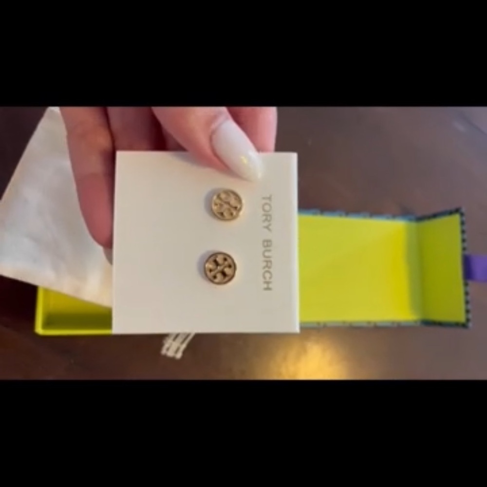 Tory burch earings